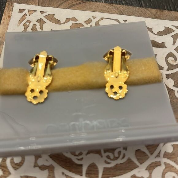 Carol Dauplaise NWT Round Clip-On Earrings Navy Blue and Gold - Bold and Elegant - Picture 3 of 5